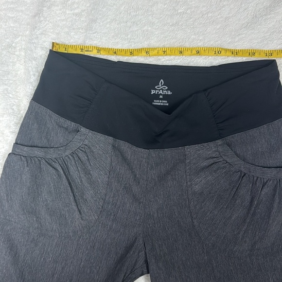 Prana hiking Charcoal cropped Leggings with Black Waistband - Picture 4 of 9